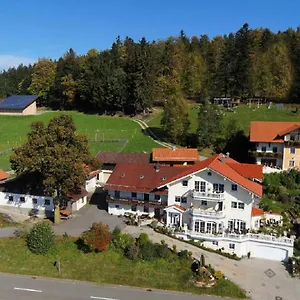 Freizeit- Und Erlebnishof Schötz Landhaus